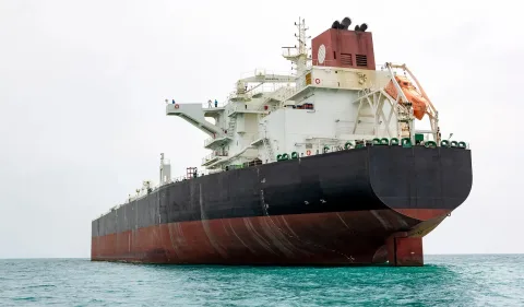 Oil tanker